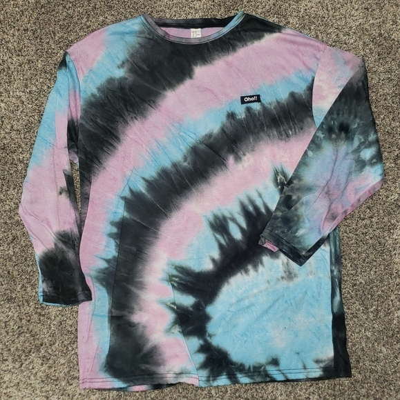 Oversized Long Sleeve Tie Dye Graphic Tshirt - Picture 2 of 5